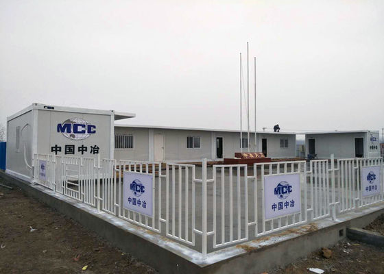 Çin Bağımsız Ofis ile Düz Çatı Modüler Kargo Konteyner Evler Sürgülü Pencere Tedarikçi